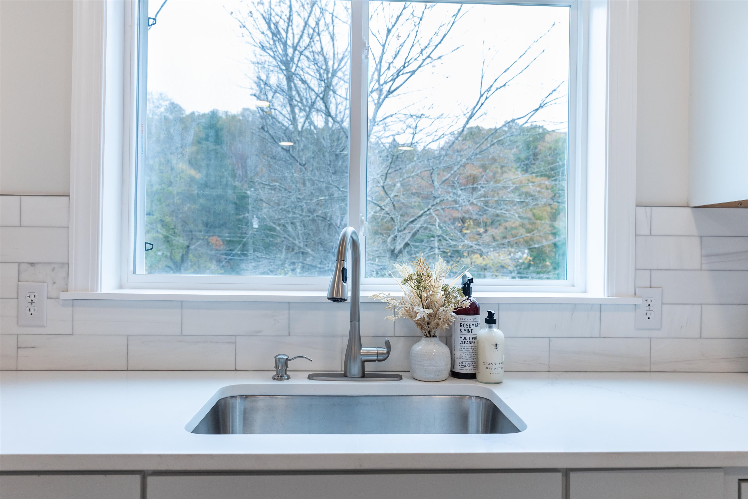 18 SW MERRYWOOD DR, LEXINGTON, Virginia 24450, 3 Bedrooms Bedrooms, ,2 BathroomsBathrooms,Residential,18 SW MERRYWOOD DR,671239 MLS # 671239 18 SW MERRYWOOD DR, LEXINGTON, Virginia 24450, 3 Bedrooms Bedrooms, ,2 BathroomsBathrooms,Residential,18 SW MERRYWOOD DR,671239 MLS # 671239