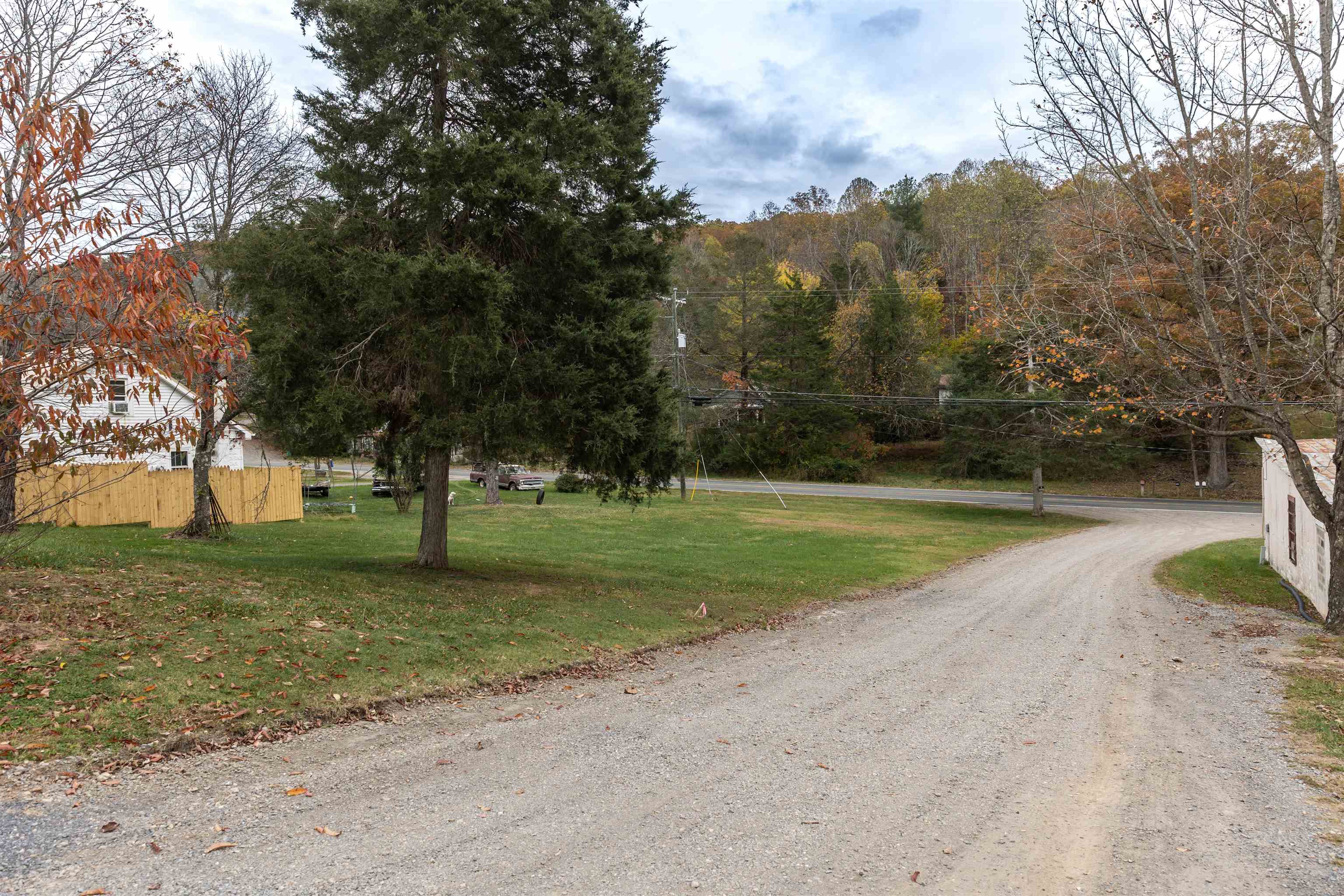 18 SW MERRYWOOD DR, LEXINGTON, Virginia 24450, 3 Bedrooms Bedrooms, ,2 BathroomsBathrooms,Residential,18 SW MERRYWOOD DR,671239 MLS # 671239 18 SW MERRYWOOD DR, LEXINGTON, Virginia 24450, 3 Bedrooms Bedrooms, ,2 BathroomsBathrooms,Residential,18 SW MERRYWOOD DR,671239 MLS # 671239