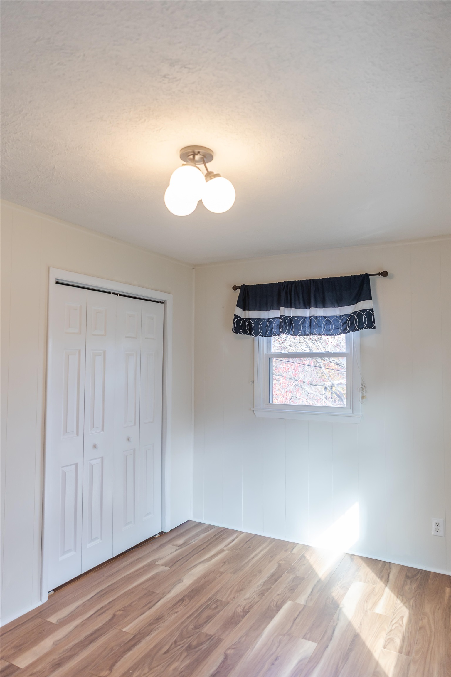 303 SE SUMMIT ST, LEXINGTON, Virginia 24450, 3 Bedrooms Bedrooms, ,2 BathroomsBathrooms,Residential,303 SE SUMMIT ST,671240 MLS # 671240