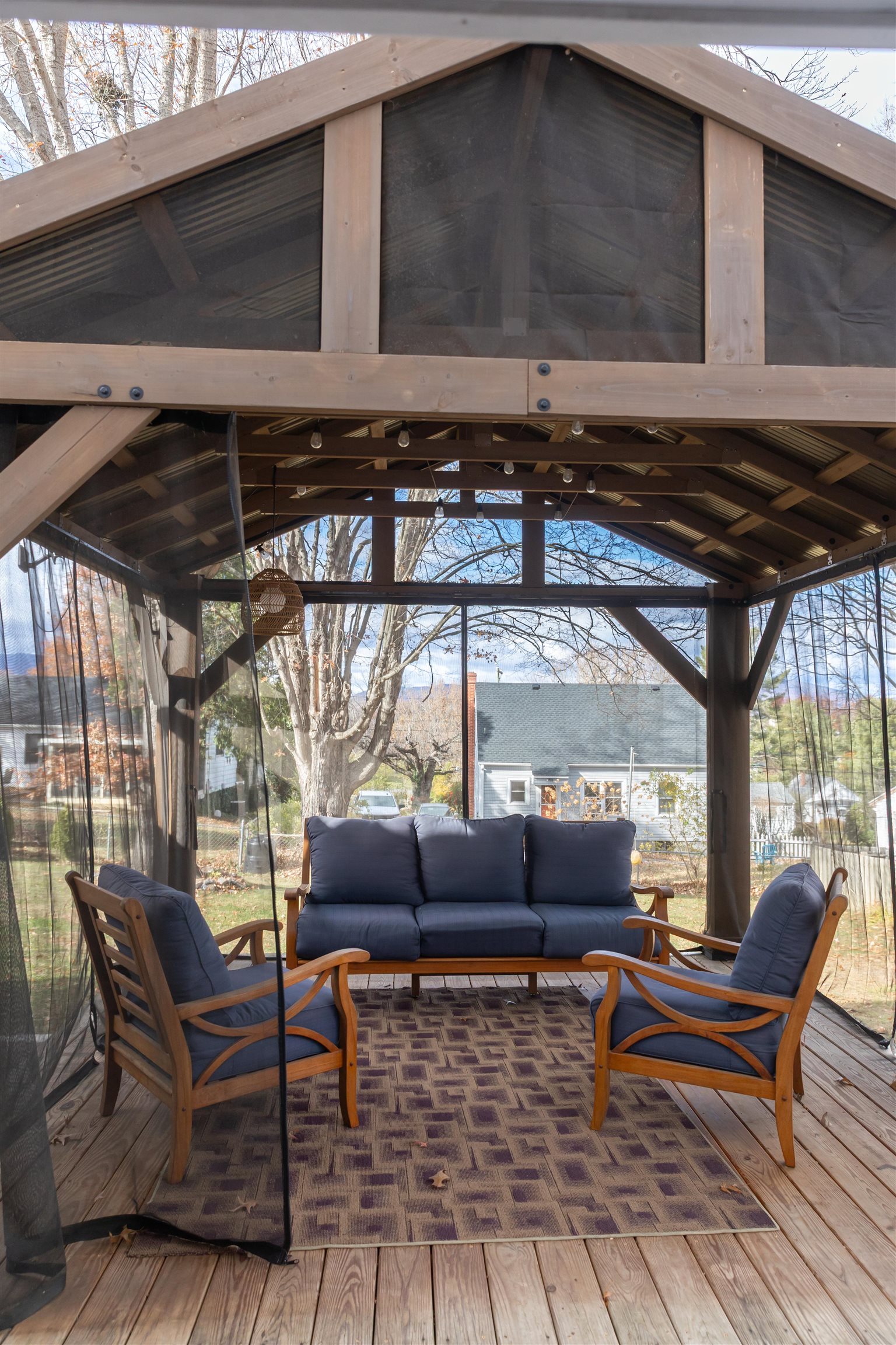 303 SE SUMMIT ST, LEXINGTON, Virginia 24450, 3 Bedrooms Bedrooms, ,2 BathroomsBathrooms,Residential,303 SE SUMMIT ST,671240 MLS # 671240