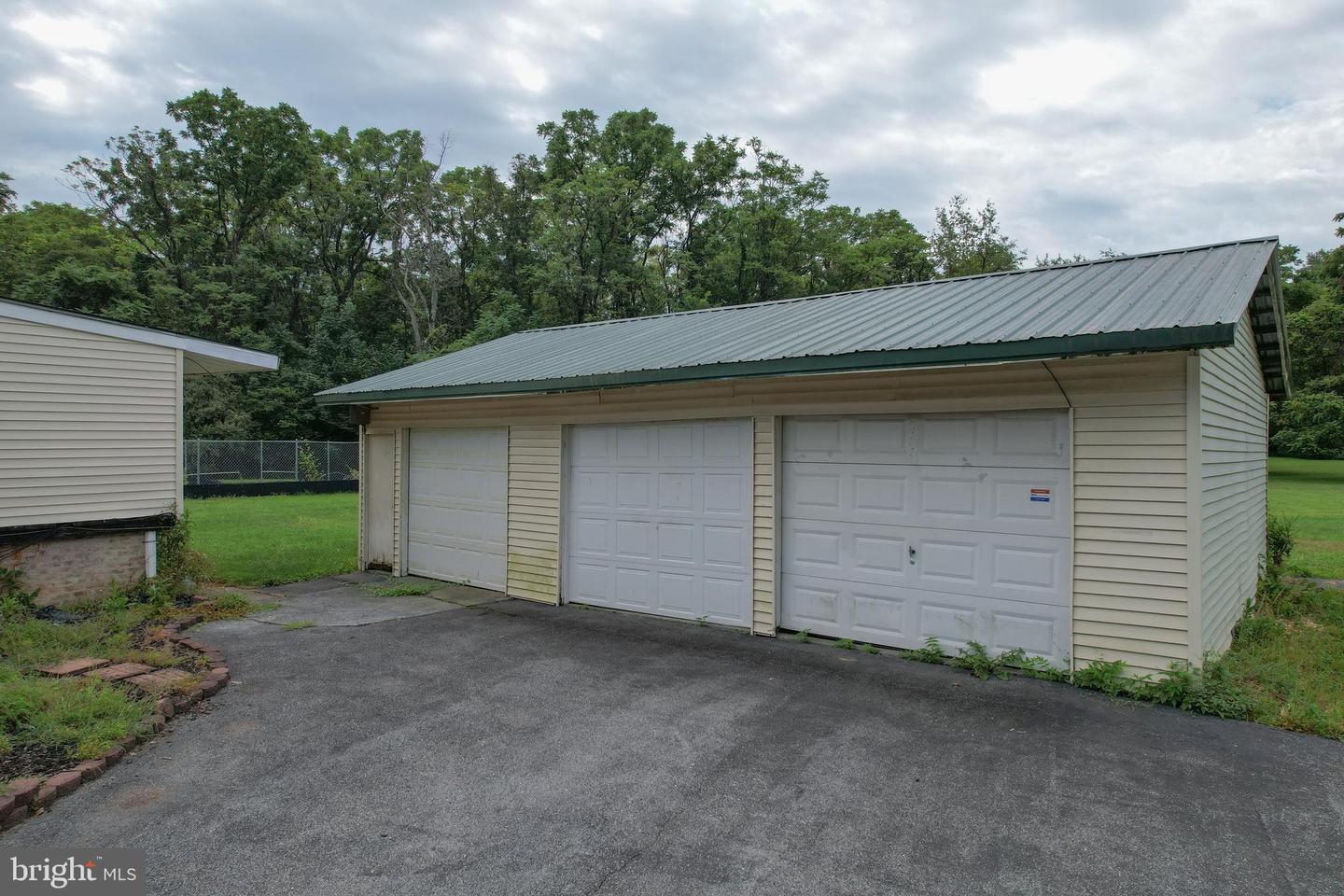 2718 WELLTOWN RD, WINCHESTER, Virginia 22603, 3 Bedrooms Bedrooms, ,2 BathroomsBathrooms,Residential,For sale,2718 WELLTOWN RD,VAFV2036036 MLS # VAFV2036036