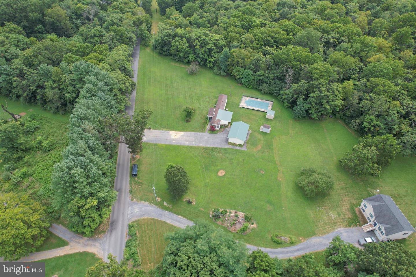 2718 WELLTOWN RD, WINCHESTER, Virginia 22603, 3 Bedrooms Bedrooms, ,2 BathroomsBathrooms,Residential,For sale,2718 WELLTOWN RD,VAFV2036036 MLS # VAFV2036036