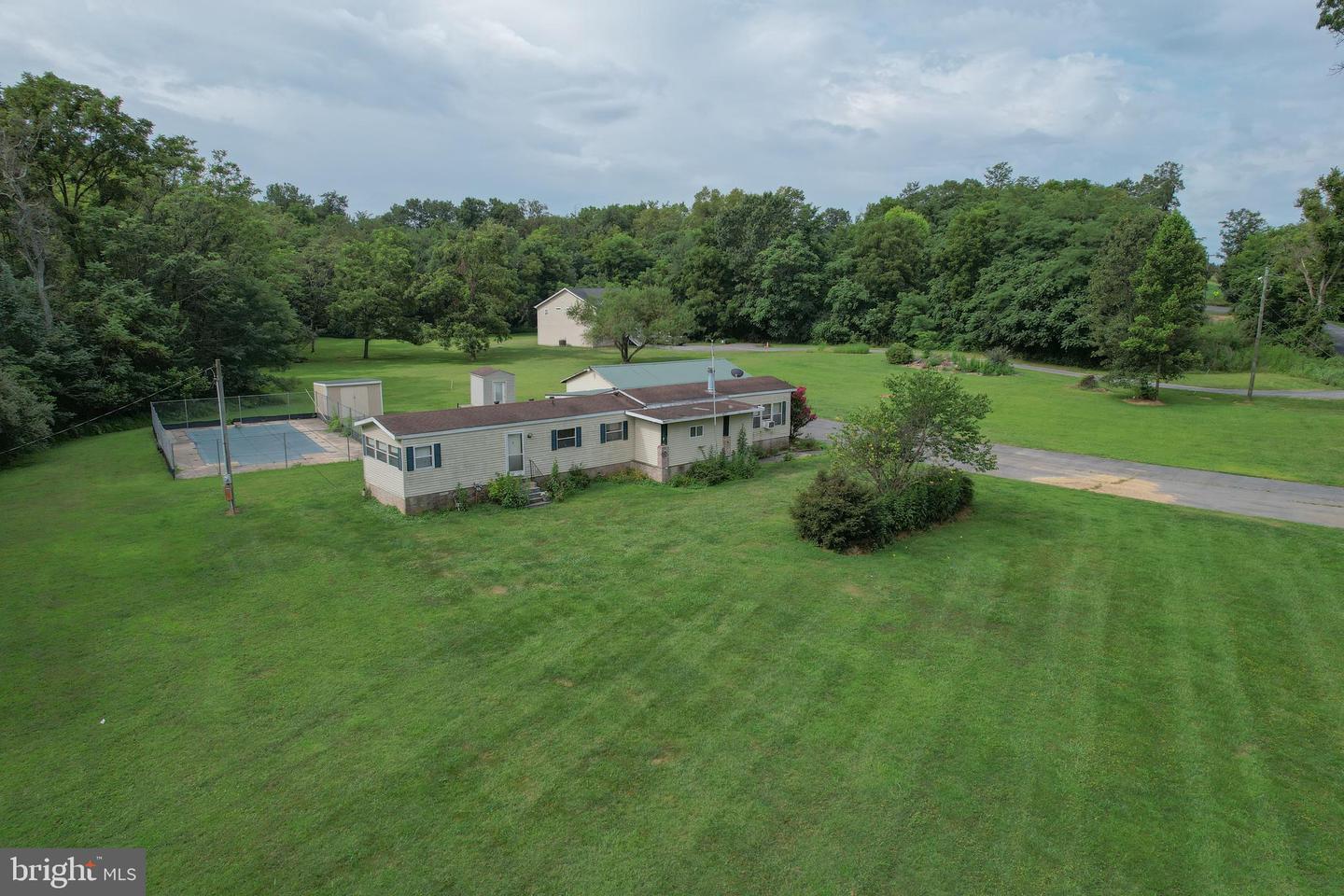 2718 WELLTOWN RD, WINCHESTER, Virginia 22603, 3 Bedrooms Bedrooms, ,2 BathroomsBathrooms,Residential,For sale,2718 WELLTOWN RD,VAFV2036036 MLS # VAFV2036036