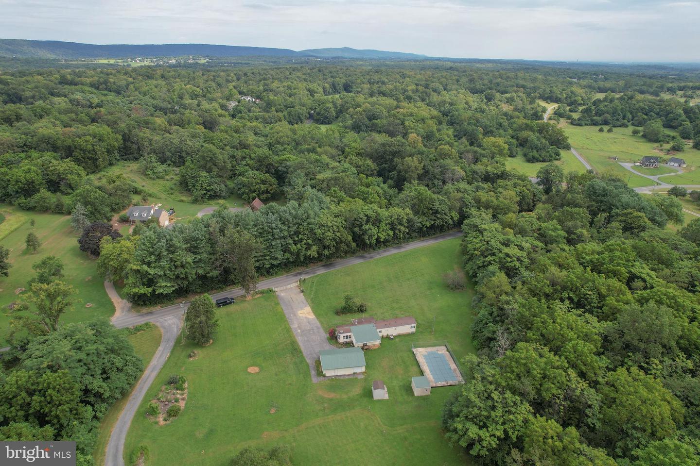 2718 WELLTOWN RD, WINCHESTER, Virginia 22603, 3 Bedrooms Bedrooms, ,2 BathroomsBathrooms,Residential,For sale,2718 WELLTOWN RD,VAFV2036036 MLS # VAFV2036036