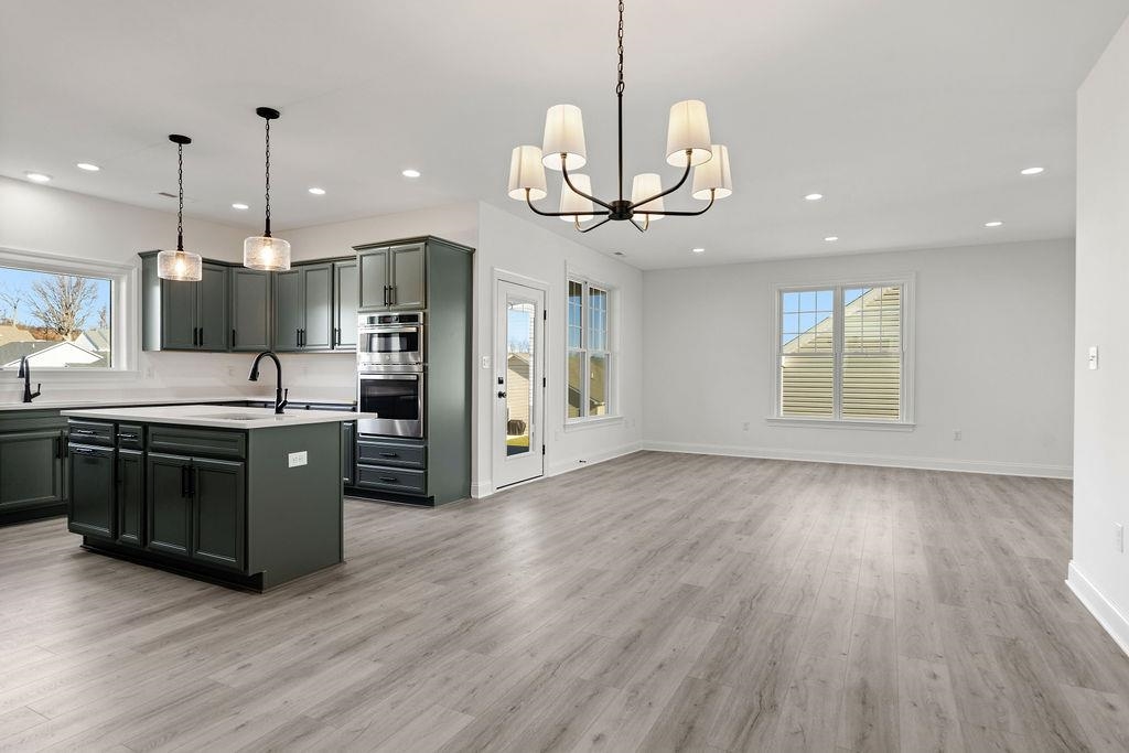 5 STUART JAMES CT, WAYNESBORO, Virginia 22980, 4 Bedrooms Bedrooms, ,3 BathroomsBathrooms,Residential,5 STUART JAMES CT,671248 MLS # 671248