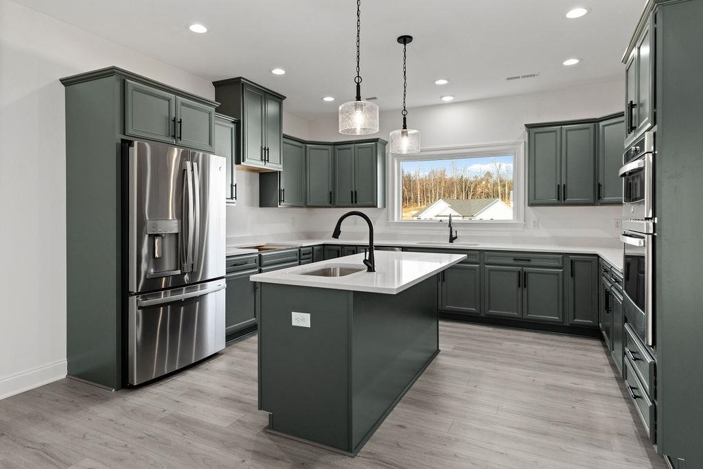 5 STUART JAMES CT, WAYNESBORO, Virginia 22980, 4 Bedrooms Bedrooms, ,3 BathroomsBathrooms,Residential,5 STUART JAMES CT,671248 MLS # 671248