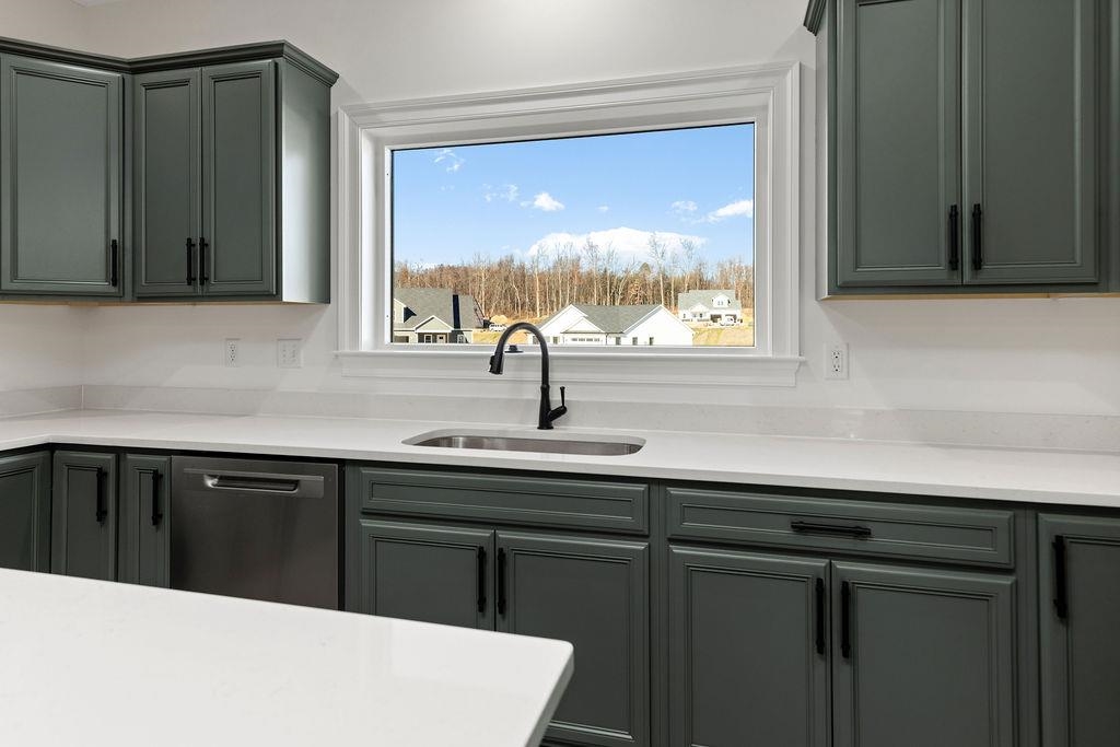 5 STUART JAMES CT, WAYNESBORO, Virginia 22980, 4 Bedrooms Bedrooms, ,3 BathroomsBathrooms,Residential,5 STUART JAMES CT,671248 MLS # 671248