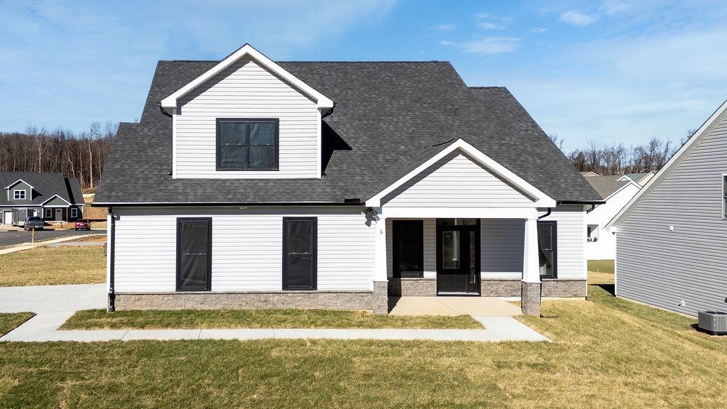 5 STUART JAMES CT, WAYNESBORO, Virginia 22980, 4 Bedrooms Bedrooms, ,3 BathroomsBathrooms,Residential,5 STUART JAMES CT,671248 MLS # 671248