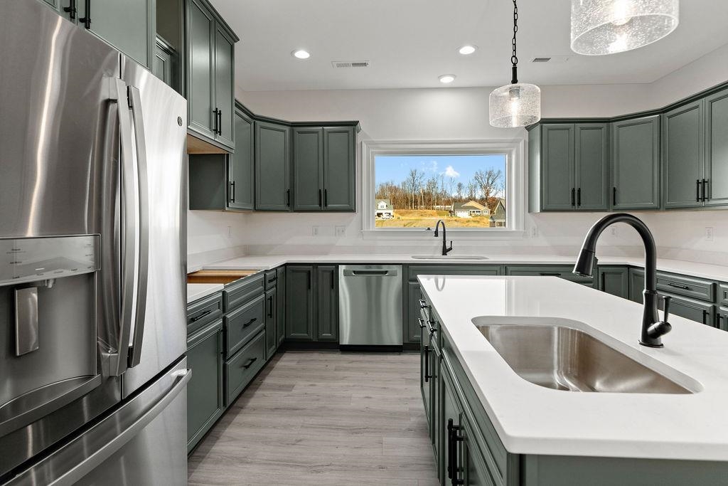 5 STUART JAMES CT, WAYNESBORO, Virginia 22980, 4 Bedrooms Bedrooms, ,3 BathroomsBathrooms,Residential,5 STUART JAMES CT,671248 MLS # 671248