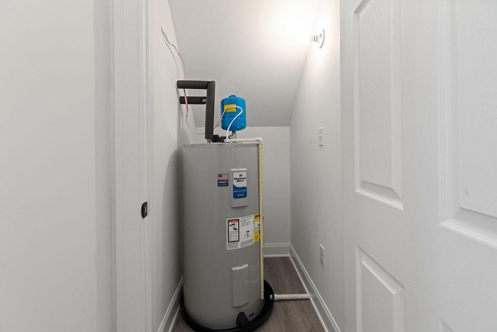 5 STUART JAMES CT, WAYNESBORO, Virginia 22980, 4 Bedrooms Bedrooms, ,3 BathroomsBathrooms,Residential,5 STUART JAMES CT,671248 MLS # 671248