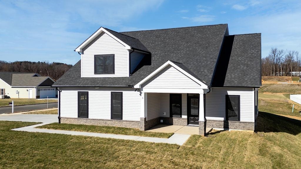 5 STUART JAMES CT, WAYNESBORO, Virginia 22980, 4 Bedrooms Bedrooms, ,3 BathroomsBathrooms,Residential,5 STUART JAMES CT,671248 MLS # 671248