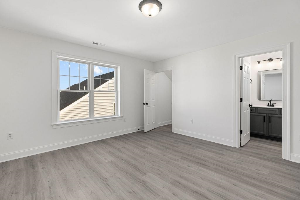 5 STUART JAMES CT, WAYNESBORO, Virginia 22980, 4 Bedrooms Bedrooms, ,3 BathroomsBathrooms,Residential,5 STUART JAMES CT,671248 MLS # 671248