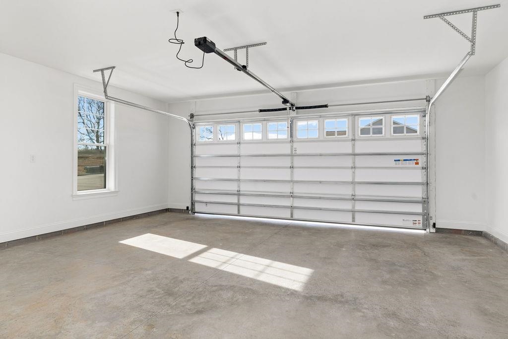 5 STUART JAMES CT, WAYNESBORO, Virginia 22980, 4 Bedrooms Bedrooms, ,3 BathroomsBathrooms,Residential,5 STUART JAMES CT,671248 MLS # 671248