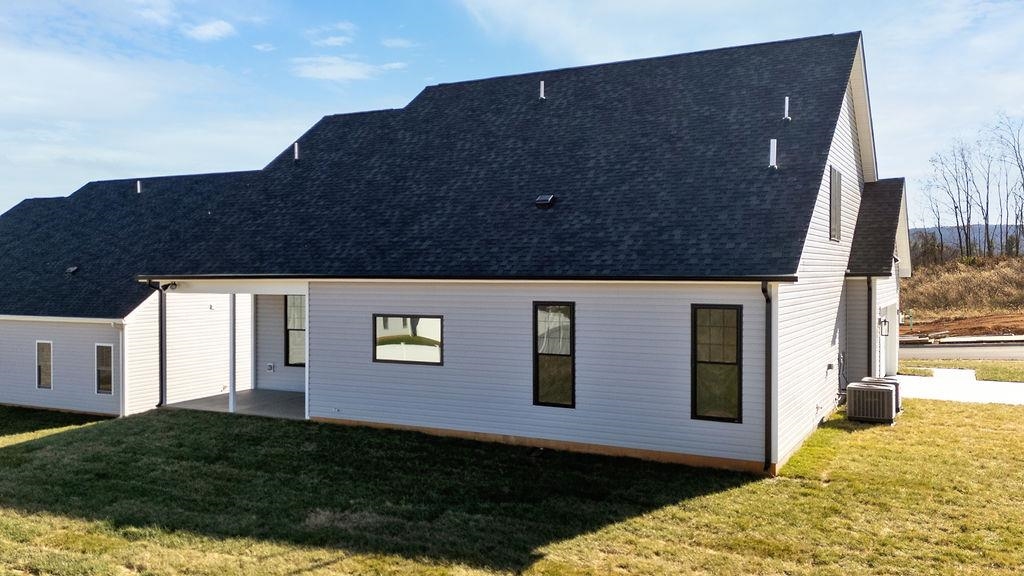 5 STUART JAMES CT, WAYNESBORO, Virginia 22980, 4 Bedrooms Bedrooms, ,3 BathroomsBathrooms,Residential,5 STUART JAMES CT,671248 MLS # 671248