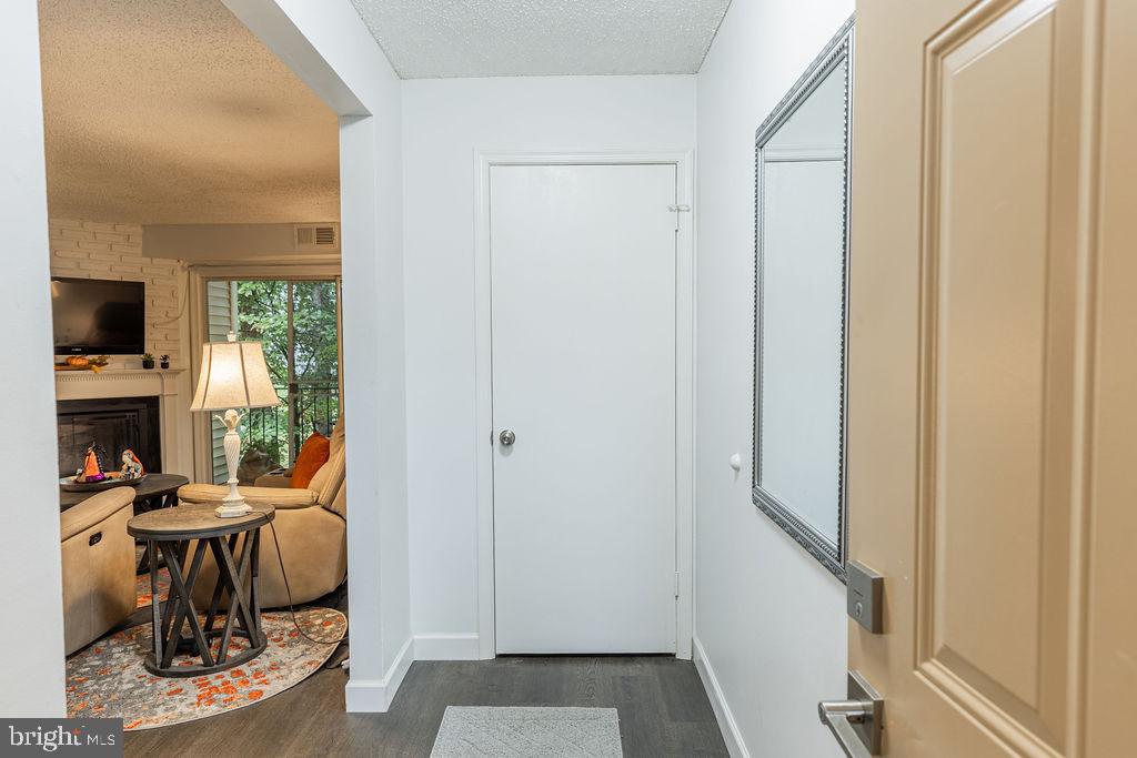 12240 STEVENSON CT #12240, WOODBRIDGE, Virginia 22192, 2 Bedrooms Bedrooms, 5 Rooms Rooms,2 BathroomsBathrooms,Residential,For sale,12240 STEVENSON CT #12240,VAPW2101772 MLS # VAPW2101772