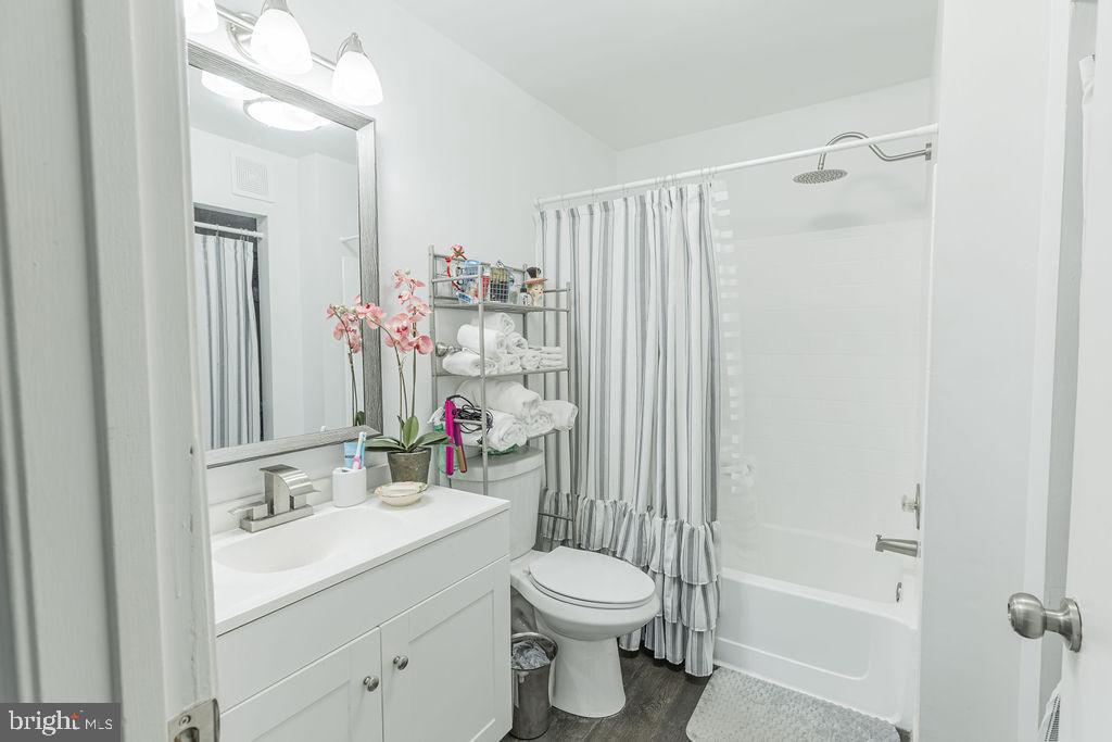 12240 STEVENSON CT #12240, WOODBRIDGE, Virginia 22192, 2 Bedrooms Bedrooms, 5 Rooms Rooms,2 BathroomsBathrooms,Residential,For sale,12240 STEVENSON CT #12240,VAPW2101772 MLS # VAPW2101772