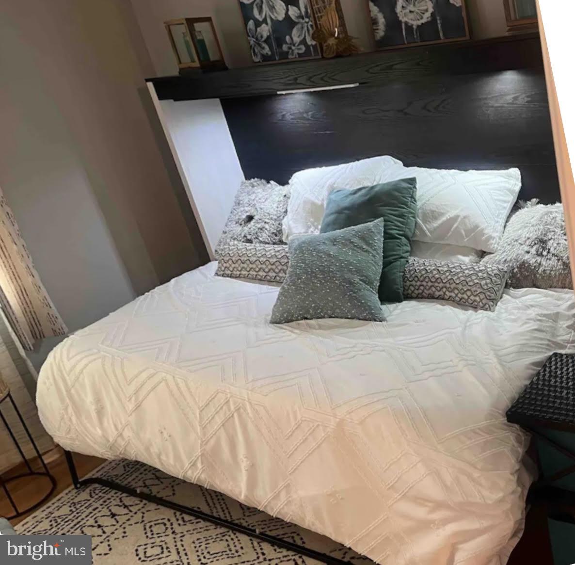 8 WHITING AVE, BOYCE, Virginia 22620, 3 Bedrooms Bedrooms, ,2 BathroomsBathrooms,Residential,For sale,8 WHITING AVE,VACL2006046 MLS # VACL2006046