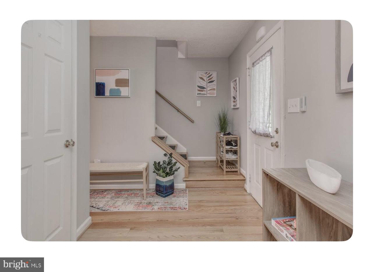 8 WHITING AVE, BOYCE, Virginia 22620, 3 Bedrooms Bedrooms, ,2 BathroomsBathrooms,Residential,For sale,8 WHITING AVE,VACL2006046 MLS # VACL2006046