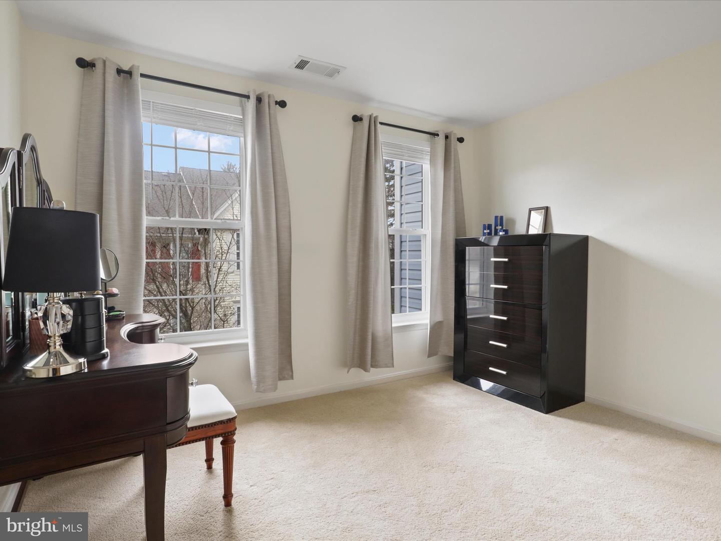 8065 NICOSH CIRCLE LN #55, FALLS CHURCH, Virginia 22042, 3 Bedrooms Bedrooms, ,3 BathroomsBathrooms,Residential,For sale,8065 NICOSH CIRCLE LN #55,VAFX2270072 MLS # VAFX2270072