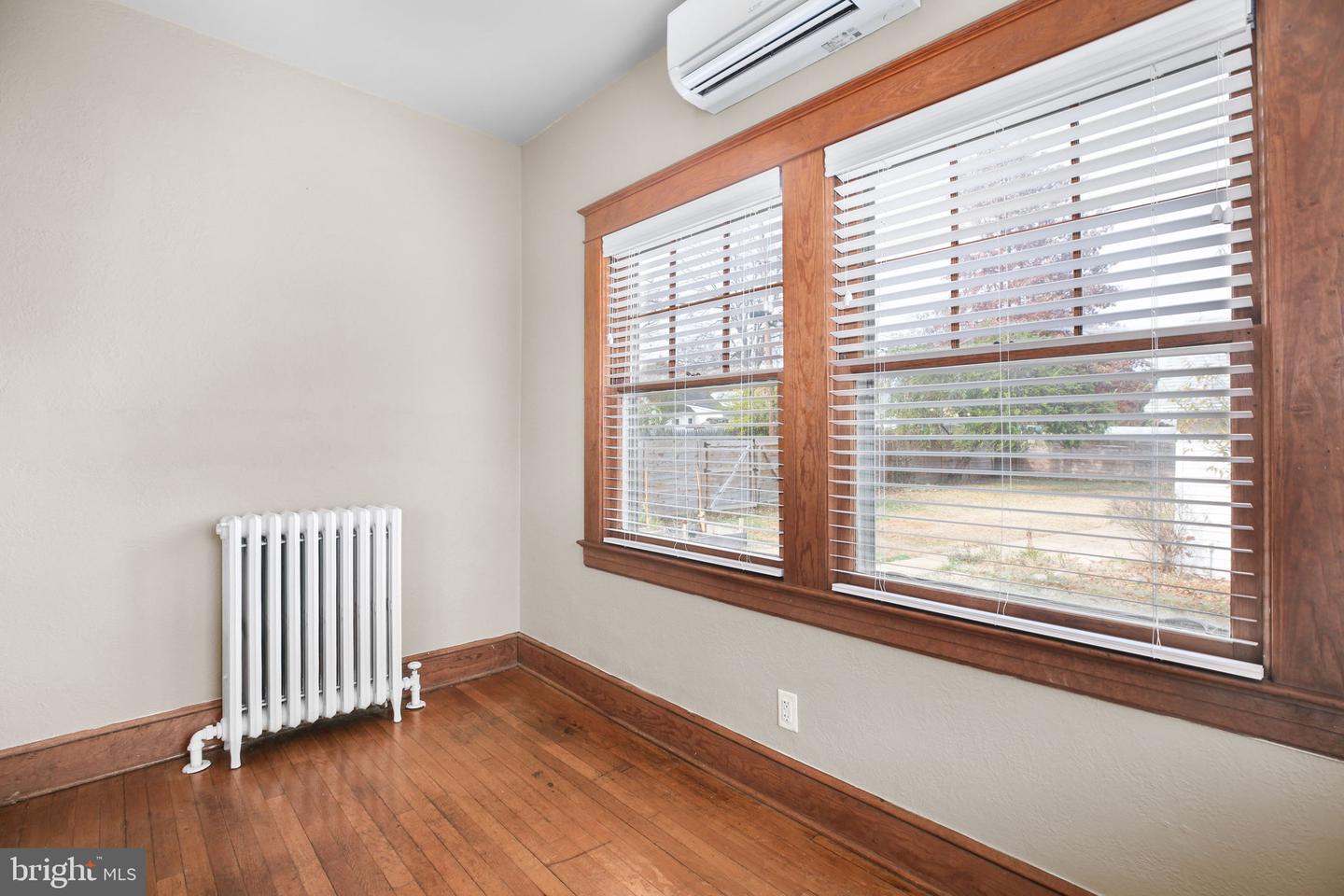 905 MONUMENT AVE, FREDERICKSBURG, Virginia 22401, 3 Bedrooms Bedrooms, ,2 BathroomsBathrooms,Residential,For sale,905 MONUMENT AVE,VAFB2009086 MLS # VAFB2009086 905 MONUMENT AVE, FREDERICKSBURG, Virginia 22401, 3 Bedrooms Bedrooms, ,2 BathroomsBathrooms,Residential,For sale,905 MONUMENT AVE,VAFB2009086 MLS # VAFB2009086