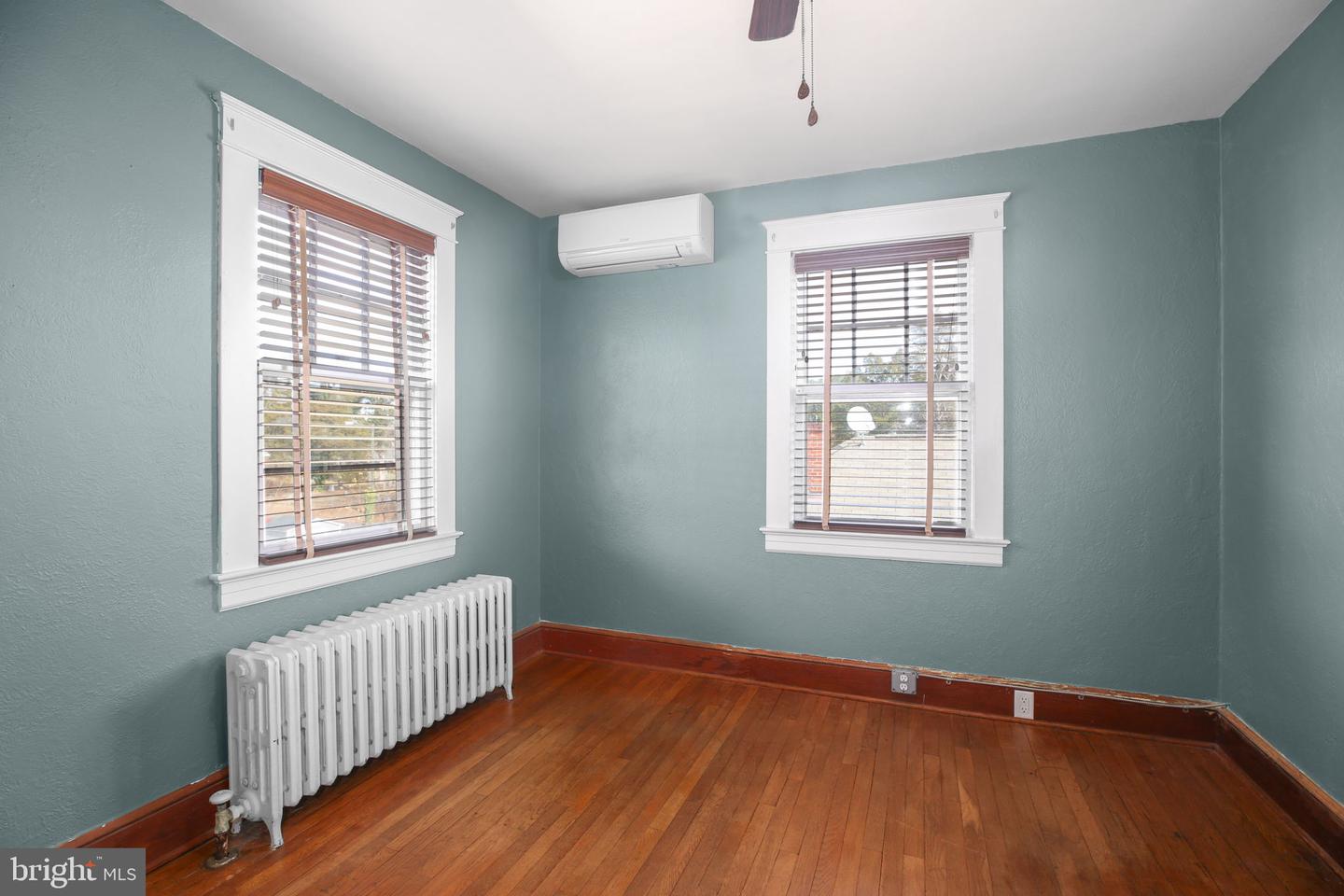 905 MONUMENT AVE, FREDERICKSBURG, Virginia 22401, 3 Bedrooms Bedrooms, ,2 BathroomsBathrooms,Residential,For sale,905 MONUMENT AVE,VAFB2009086 MLS # VAFB2009086 905 MONUMENT AVE, FREDERICKSBURG, Virginia 22401, 3 Bedrooms Bedrooms, ,2 BathroomsBathrooms,Residential,For sale,905 MONUMENT AVE,VAFB2009086 MLS # VAFB2009086