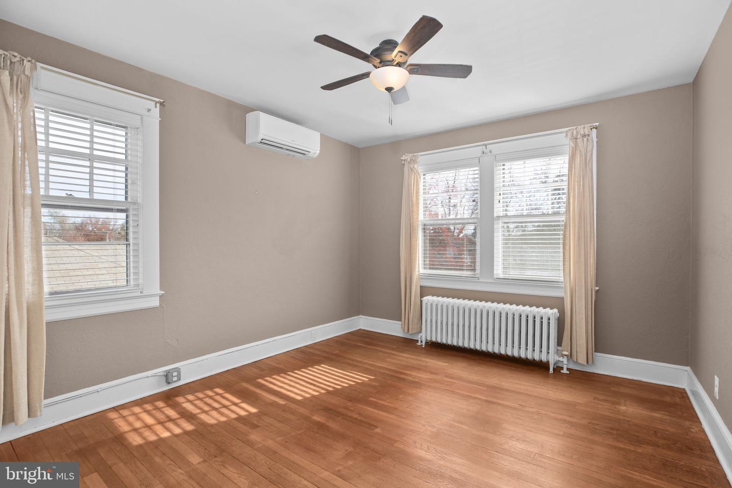 905 MONUMENT AVE, FREDERICKSBURG, Virginia 22401, 3 Bedrooms Bedrooms, ,2 BathroomsBathrooms,Residential,For sale,905 MONUMENT AVE,VAFB2009086 MLS # VAFB2009086 905 MONUMENT AVE, FREDERICKSBURG, Virginia 22401, 3 Bedrooms Bedrooms, ,2 BathroomsBathrooms,Residential,For sale,905 MONUMENT AVE,VAFB2009086 MLS # VAFB2009086