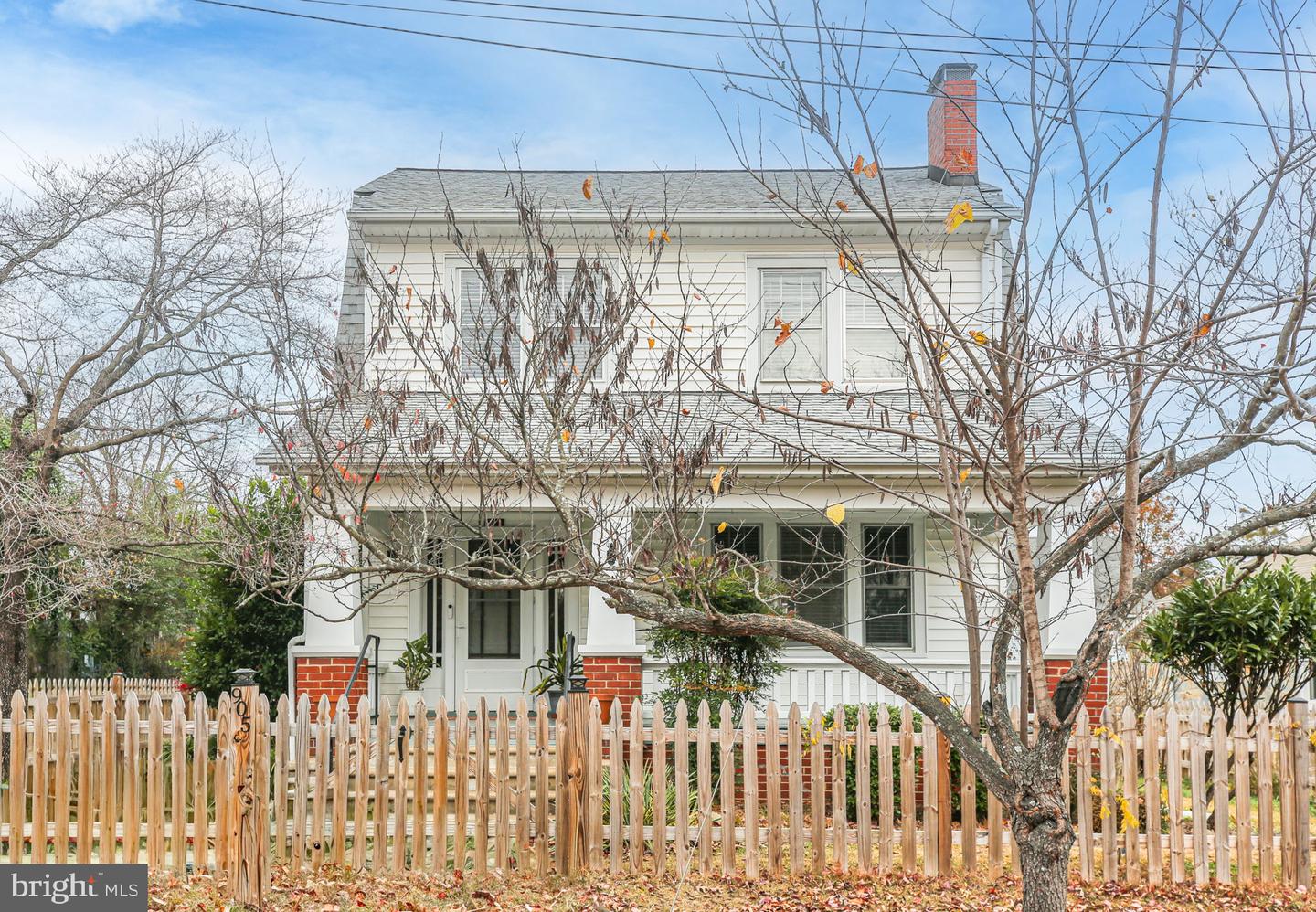 905 MONUMENT AVE, FREDERICKSBURG, Virginia 22401, 3 Bedrooms Bedrooms, ,2 BathroomsBathrooms,Residential,For sale,905 MONUMENT AVE,VAFB2009086 MLS # VAFB2009086 905 MONUMENT AVE, FREDERICKSBURG, Virginia 22401, 3 Bedrooms Bedrooms, ,2 BathroomsBathrooms,Residential,For sale,905 MONUMENT AVE,VAFB2009086 MLS # VAFB2009086