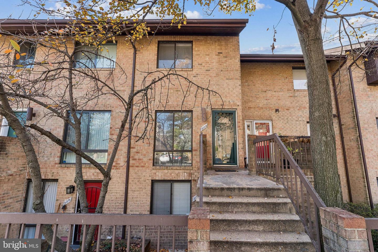 3009 HAWTHORNE DR NE, WASHINGTON, District Of Columbia 20017, 2 Bedrooms Bedrooms, ,1 BathroomBathrooms,Residential,For sale,3009 HAWTHORNE DR NE,DCDC2227584 MLS # DCDC2227584