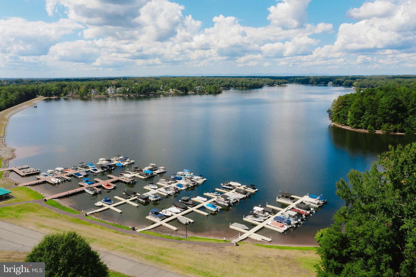 11607 FAWN LAKE PKWY, SPOTSYLVANIA, Virginia 22551, 6 Bedrooms Bedrooms, ,4 BathroomsBathrooms,Residential,For sale,11607 FAWN LAKE PKWY,VASP2037010 MLS # VASP2037010