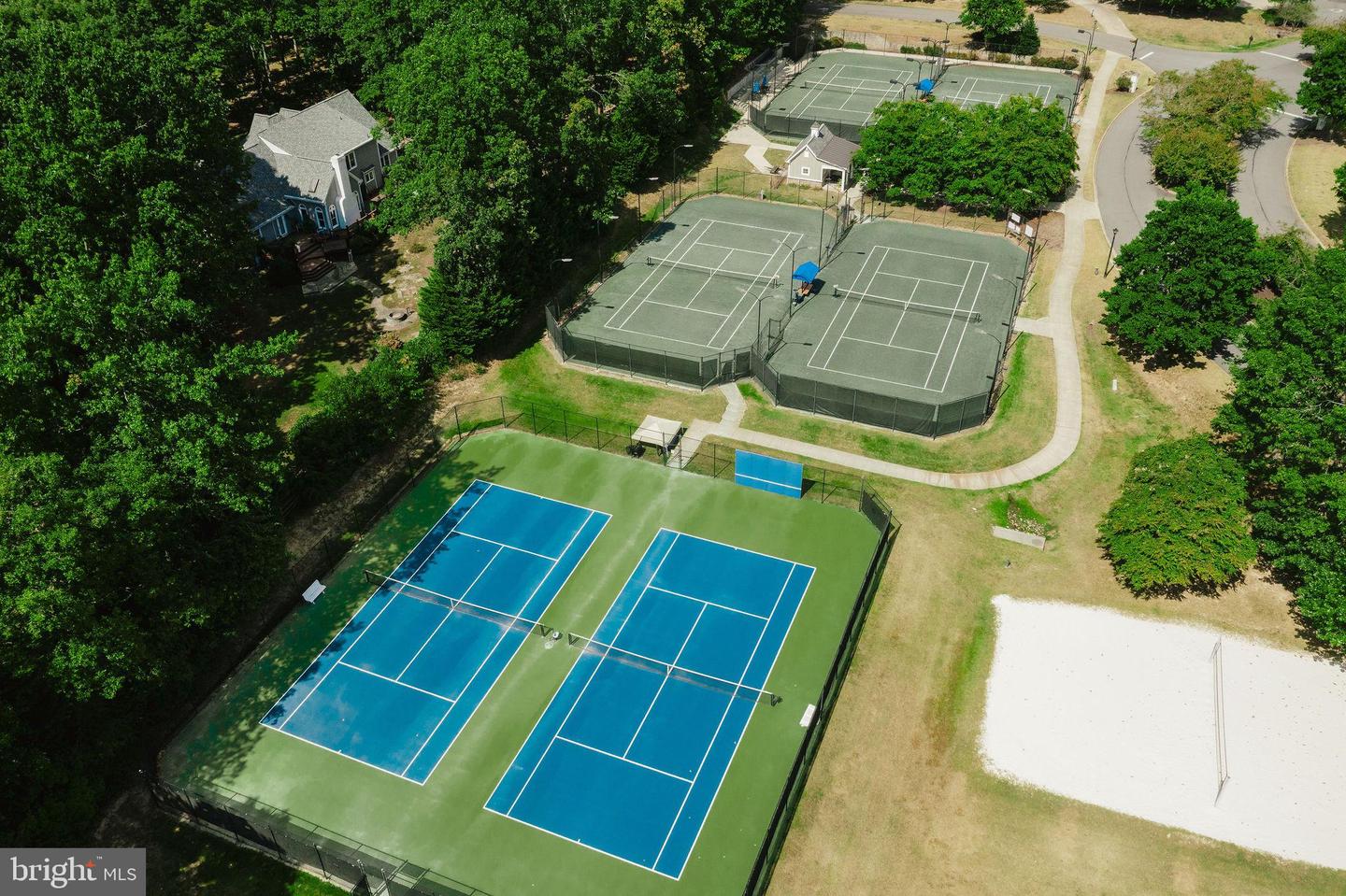 11607 FAWN LAKE PKWY, SPOTSYLVANIA, Virginia 22551, 6 Bedrooms Bedrooms, ,4 BathroomsBathrooms,Residential,For sale,11607 FAWN LAKE PKWY,VASP2037010 MLS # VASP2037010