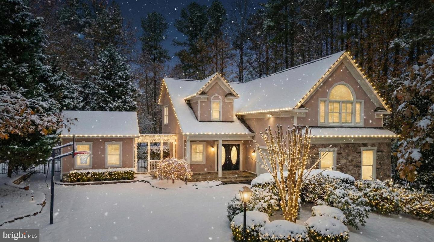 11607 FAWN LAKE PKWY, SPOTSYLVANIA, Virginia 22551, 6 Bedrooms Bedrooms, ,4 BathroomsBathrooms,Residential,For sale,11607 FAWN LAKE PKWY,VASP2037010 MLS # VASP2037010