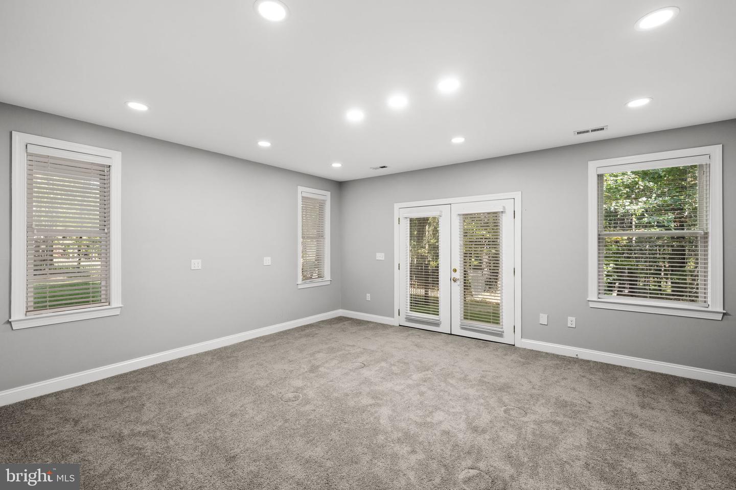 11607 FAWN LAKE PKWY, SPOTSYLVANIA, Virginia 22551, 6 Bedrooms Bedrooms, ,4 BathroomsBathrooms,Residential,For sale,11607 FAWN LAKE PKWY,VASP2037010 MLS # VASP2037010