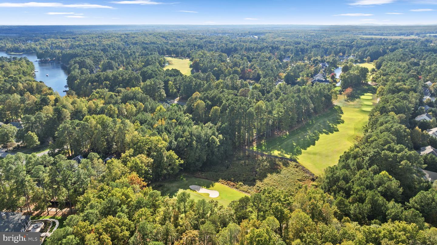 11607 FAWN LAKE PKWY, SPOTSYLVANIA, Virginia 22551, 6 Bedrooms Bedrooms, ,4 BathroomsBathrooms,Residential,For sale,11607 FAWN LAKE PKWY,VASP2037010 MLS # VASP2037010