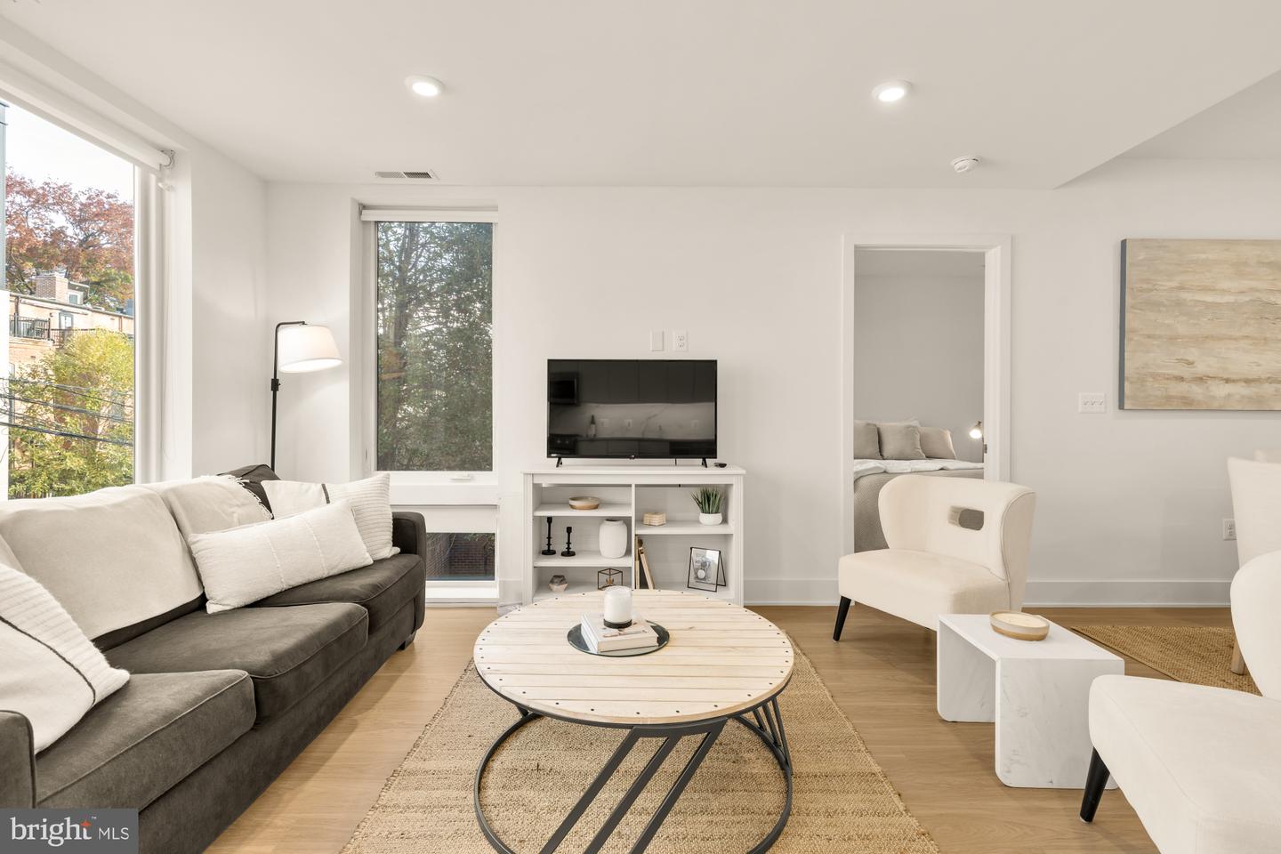 1761 P ST NW #202, WASHINGTON, District Of Columbia 20036, 1 Bedroom Bedrooms, ,1 BathroomBathrooms,Residential,For sale,1761 P ST NW #202,DCDC2227708 MLS # DCDC2227708