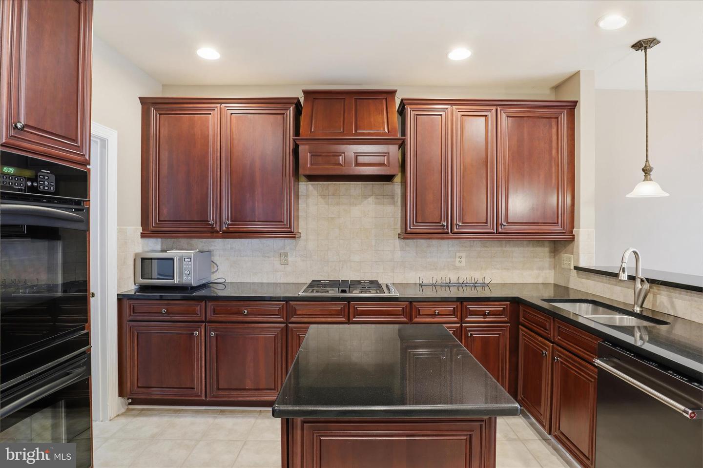 42983 PASCALE TER, ASHBURN, Virginia 20148, 3 Bedrooms Bedrooms, ,3 BathroomsBathrooms,Residential,For sale,42983 PASCALE TER,VALO2109412 MLS # VALO2109412