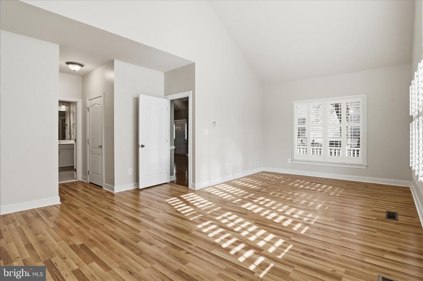 42983 PASCALE TER, ASHBURN, Virginia 20148, 3 Bedrooms Bedrooms, ,3 BathroomsBathrooms,Residential,For sale,42983 PASCALE TER,VALO2109412 MLS # VALO2109412