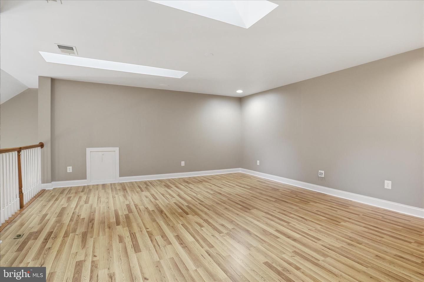 42983 PASCALE TER, ASHBURN, Virginia 20148, 3 Bedrooms Bedrooms, ,3 BathroomsBathrooms,Residential,For sale,42983 PASCALE TER,VALO2109412 MLS # VALO2109412