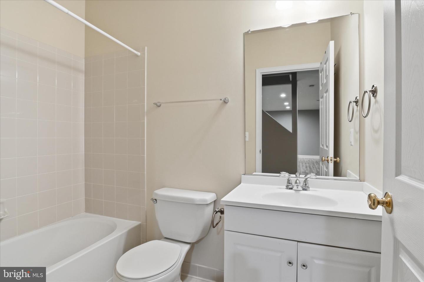 42983 PASCALE TER, ASHBURN, Virginia 20148, 3 Bedrooms Bedrooms, ,3 BathroomsBathrooms,Residential,For sale,42983 PASCALE TER,VALO2109412 MLS # VALO2109412