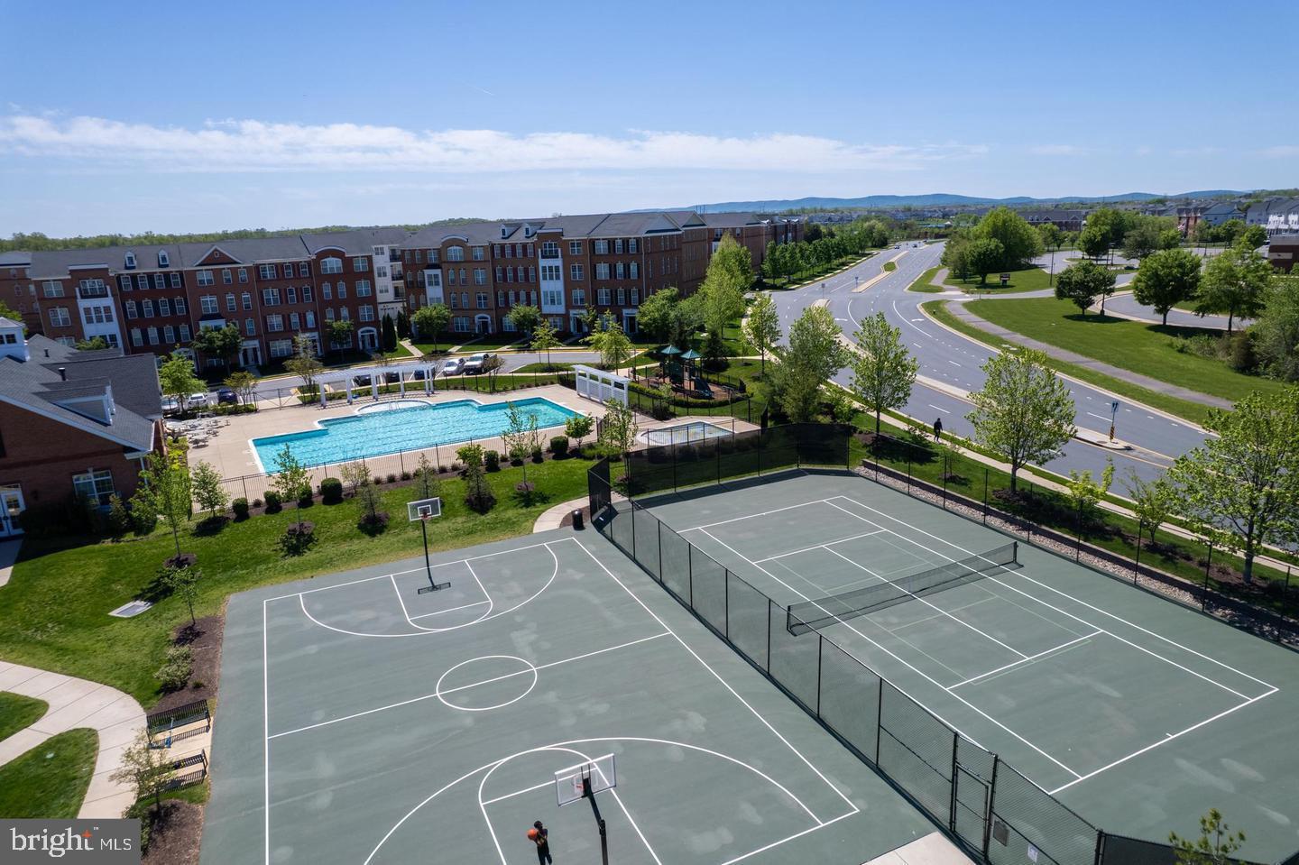 42983 PASCALE TER, ASHBURN, Virginia 20148, 3 Bedrooms Bedrooms, ,3 BathroomsBathrooms,Residential,For sale,42983 PASCALE TER,VALO2109412 MLS # VALO2109412