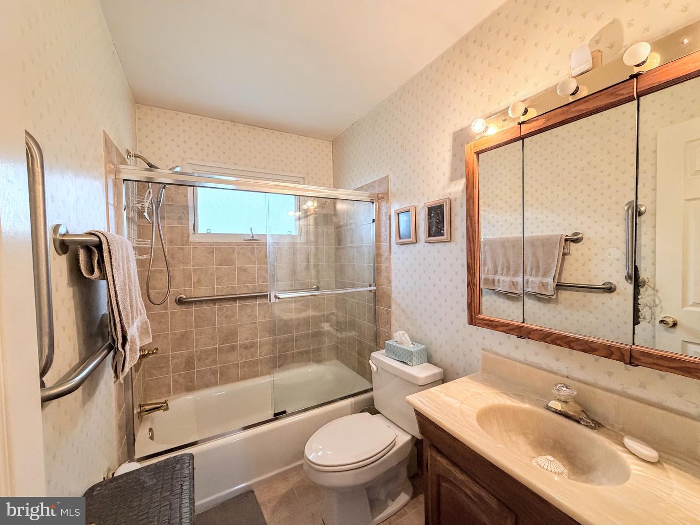 9921 WOODROW ST, VIENNA, Virginia 22181, 5 Bedrooms Bedrooms, ,2 BathroomsBathrooms,Residential,For sale,9921 WOODROW ST,VAFX2276860 MLS # VAFX2276860 9921 WOODROW ST, VIENNA, Virginia 22181, 5 Bedrooms Bedrooms, ,2 BathroomsBathrooms,Residential,For sale,9921 WOODROW ST,VAFX2276860 MLS # VAFX2276860