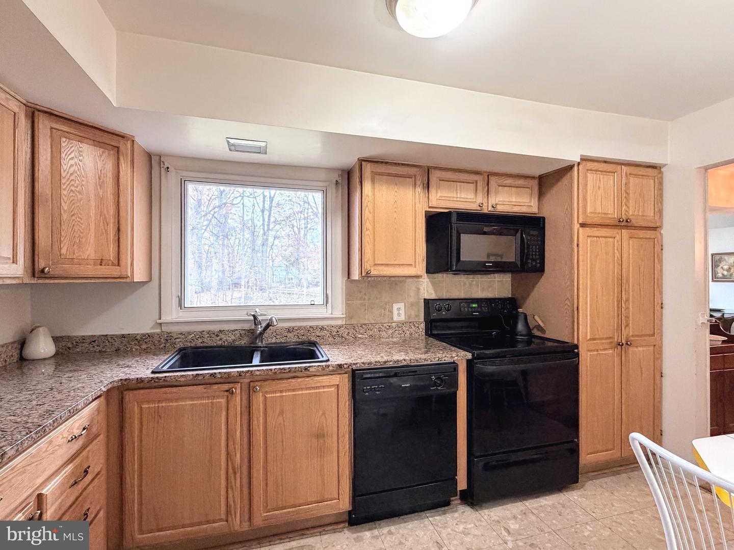 9921 WOODROW ST, VIENNA, Virginia 22181, 5 Bedrooms Bedrooms, ,2 BathroomsBathrooms,Residential,For sale,9921 WOODROW ST,VAFX2276860 MLS # VAFX2276860 9921 WOODROW ST, VIENNA, Virginia 22181, 5 Bedrooms Bedrooms, ,2 BathroomsBathrooms,Residential,For sale,9921 WOODROW ST,VAFX2276860 MLS # VAFX2276860