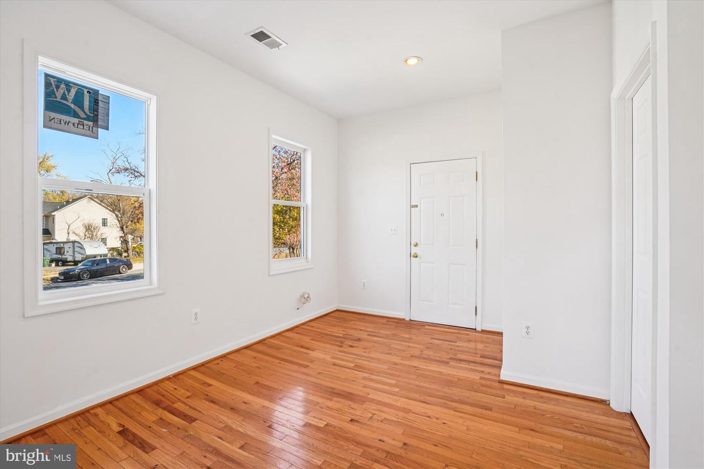 3201 NOTTAGE LN, FALLS CHURCH, Virginia 22042, 6 Bedrooms Bedrooms, ,4 BathroomsBathrooms,Residential,For sale,3201 NOTTAGE LN,VAFX2277438 MLS # VAFX2277438