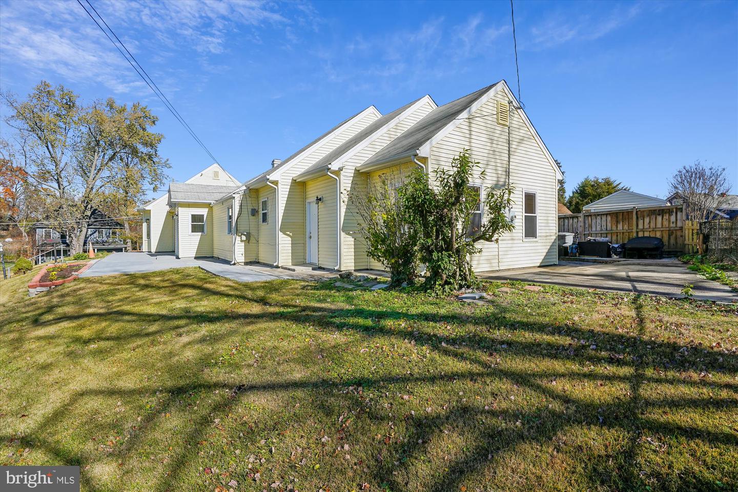 3201 NOTTAGE LN, FALLS CHURCH, Virginia 22042, 6 Bedrooms Bedrooms, ,4 BathroomsBathrooms,Residential,For sale,3201 NOTTAGE LN,VAFX2277438 MLS # VAFX2277438