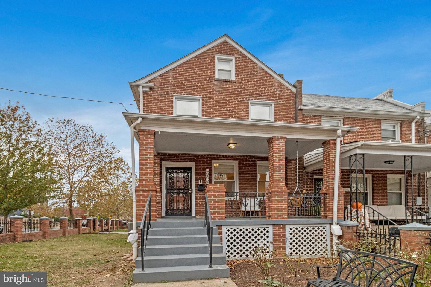 4900 1ST ST NW, WASHINGTON, District Of Columbia 20011, 3 Bedrooms Bedrooms, ,2 BathroomsBathrooms,Residential,For sale,4900 1ST ST NW,DCDC2230716 MLS # DCDC2230716