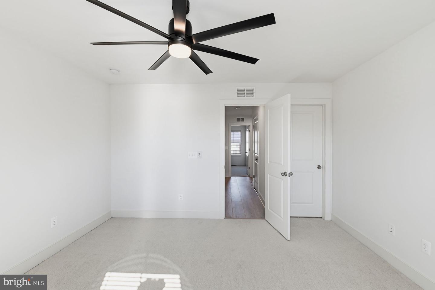 1490 MEADOWLARK GLEN RD, DUMFRIES, Virginia 22026, 4 Bedrooms Bedrooms, ,2 BathroomsBathrooms,Residential,For sale,1490 MEADOWLARK GLEN RD,VAPW2107438 MLS # VAPW2107438