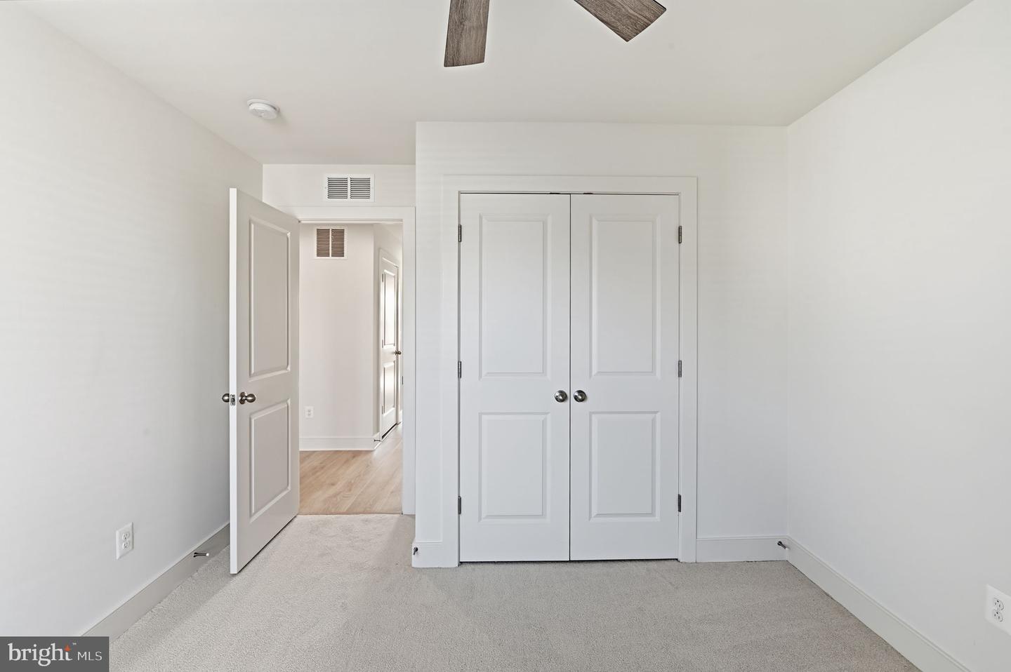 1490 MEADOWLARK GLEN RD, DUMFRIES, Virginia 22026, 4 Bedrooms Bedrooms, ,2 BathroomsBathrooms,Residential,For sale,1490 MEADOWLARK GLEN RD,VAPW2107438 MLS # VAPW2107438