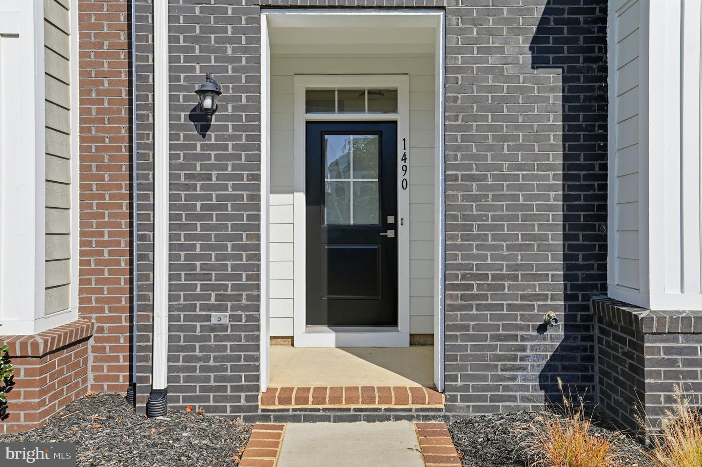 1490 MEADOWLARK GLEN RD, DUMFRIES, Virginia 22026, 4 Bedrooms Bedrooms, ,2 BathroomsBathrooms,Residential,For sale,1490 MEADOWLARK GLEN RD,VAPW2107438 MLS # VAPW2107438