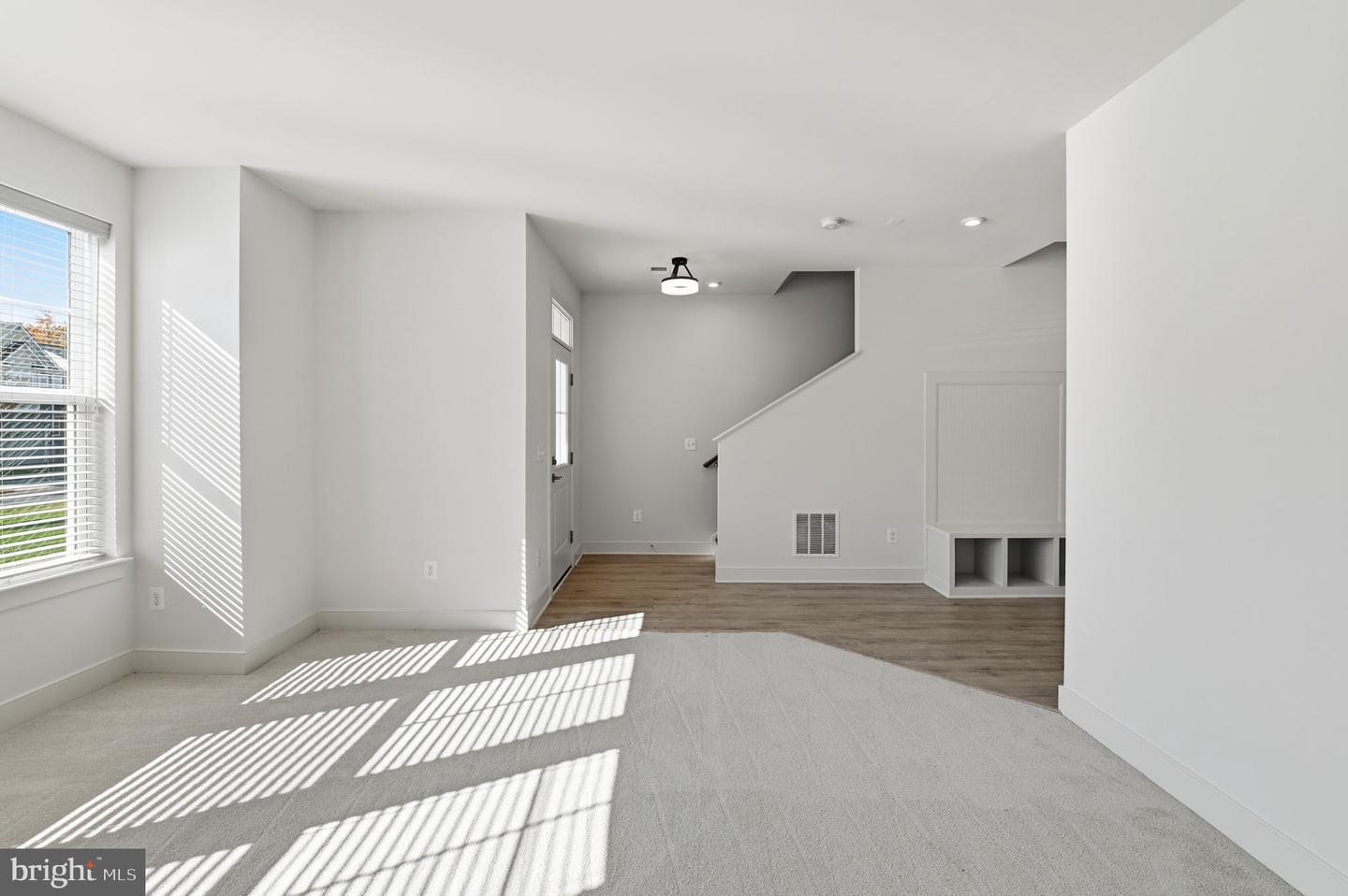 1490 MEADOWLARK GLEN RD, DUMFRIES, Virginia 22026, 4 Bedrooms Bedrooms, ,2 BathroomsBathrooms,Residential,For sale,1490 MEADOWLARK GLEN RD,VAPW2107438 MLS # VAPW2107438