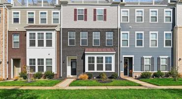 1490 MEADOWLARK GLEN RD, DUMFRIES, Virginia 22026, 4 Bedrooms Bedrooms, ,2 BathroomsBathrooms,Residential,For sale,1490 MEADOWLARK GLEN RD,VAPW2107438 MLS # VAPW2107438