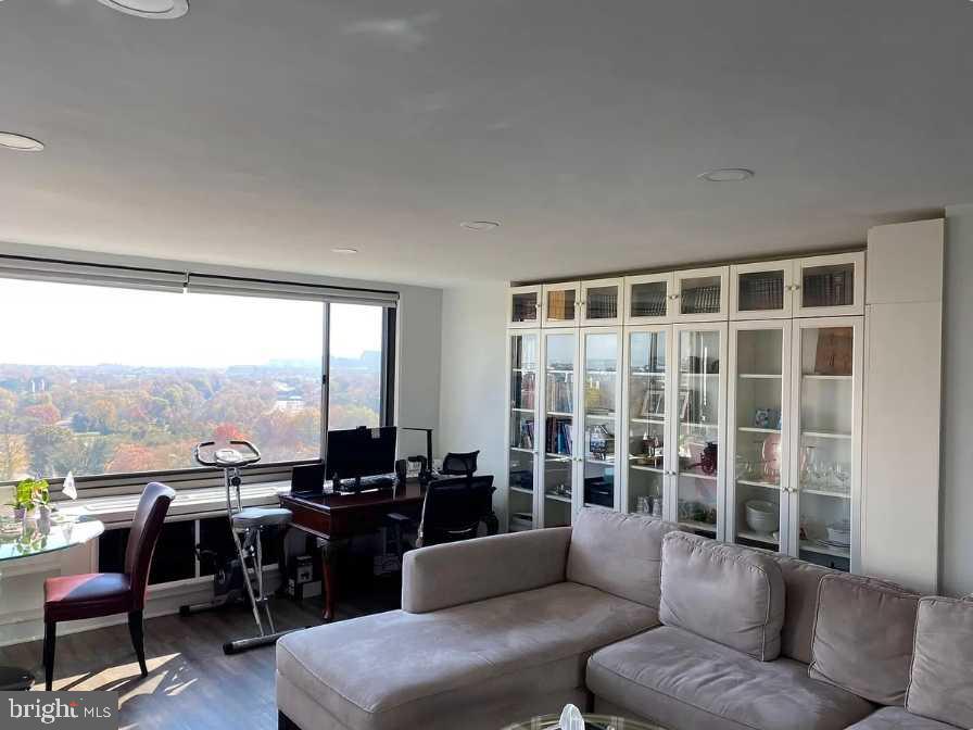 1011 ARLINGTON BLVD #1030, ARLINGTON, Virginia 22209, 1 Bedroom Bedrooms, ,1 BathroomBathrooms,Residential,For sale,1011 ARLINGTON BLVD #1030,VAAR2065862 MLS # VAAR2065862